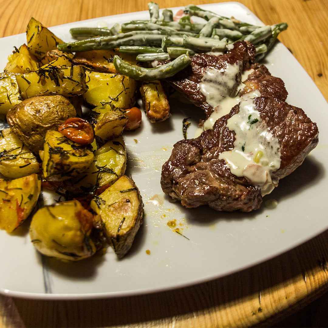 Maitre d' Butter Recipe: Garlic Herb Steak & Green Beans